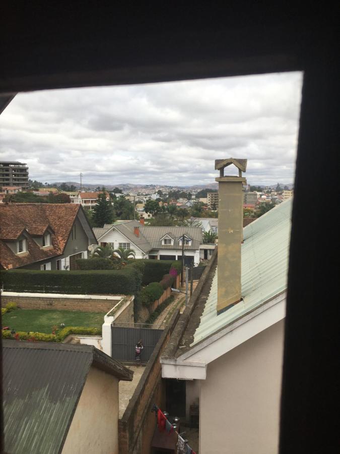 Le Fumoir Guest House Chambre Double 塔那那利佛 外观 照片