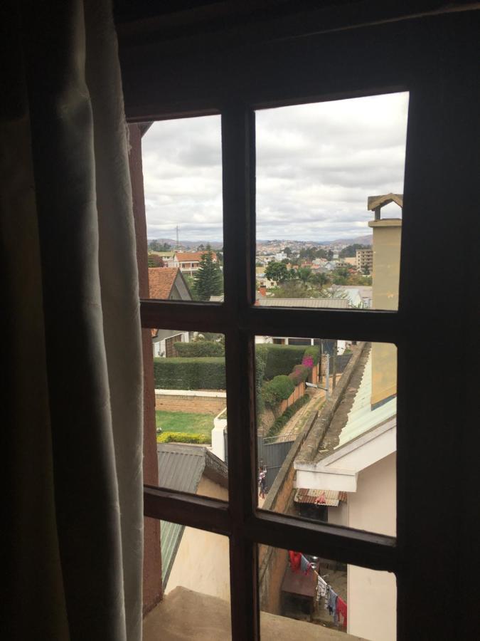 Le Fumoir Guest House Chambre Double 塔那那利佛 外观 照片
